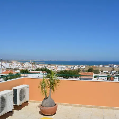 Friendly House Holiday home Lagos